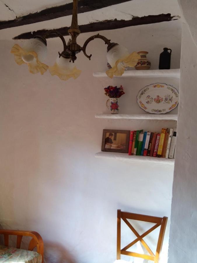Casa De Amparo Y Jose Manuel Guest House Pavies Luaran gambar