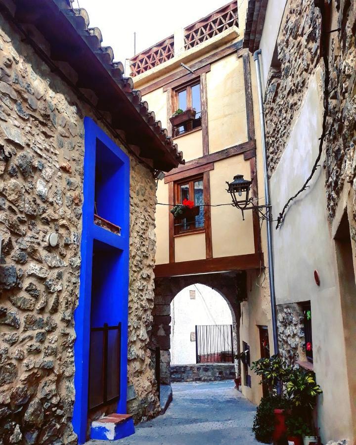 Casa De Amparo Y Jose Manuel Guest House Pavies Luaran gambar